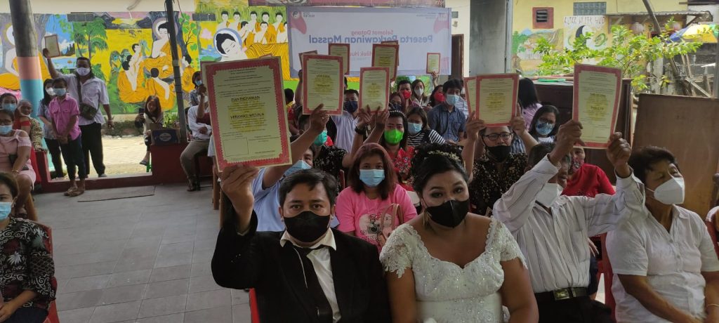 Pemberkatan Agama Buddha bagi peserta Perkawinan Massal