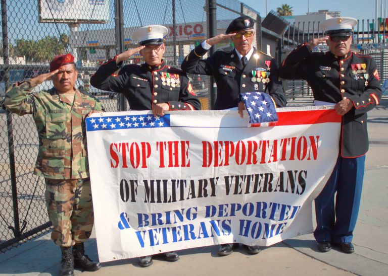 Congressional Research Service menyatakan terhadap 100.000 veteran militer Amerika Serikat tidak memiliki kewarganegaraan.