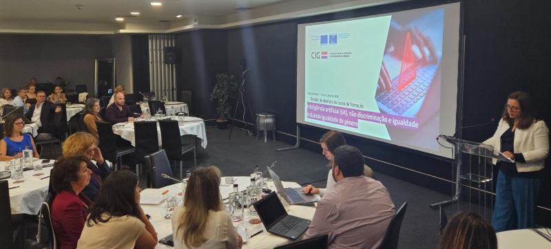 Portugal telah mengadakan pelatihan pelatihan bagi stakeholder terkait pemanfaatan AI di sektor publik. Fokusnya adalah memastikan hal ini sejalan dengan upaya penghapusan diskriminasi di era AI.