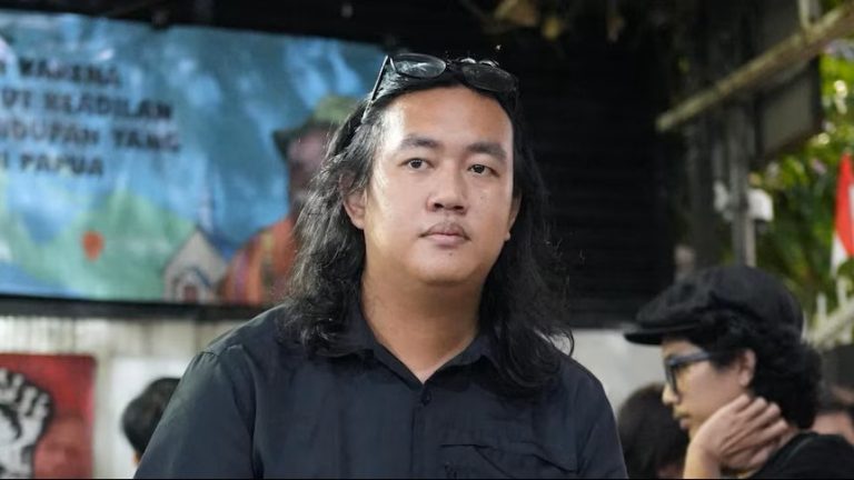Andrie Yunus adalah Deputi Koordinator Kontras. Kasus aktivis disiram air keras ini bukan kriminal biasa.