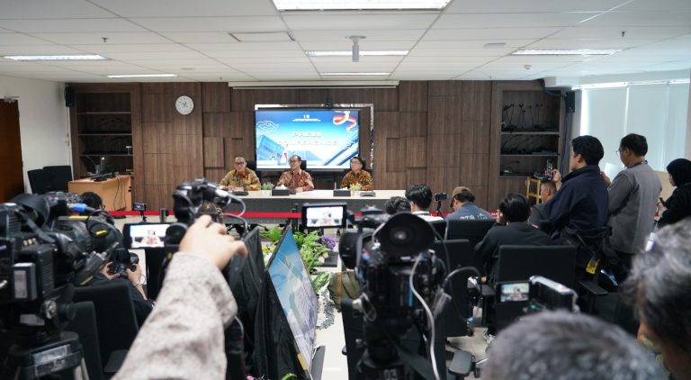Suasana Konferensi Pers Dirjen AHU Kementerian Hukum pada 26 Februari 2026 lalu. Diantaranya mengungkapkan bahwa minat jadi wni meningkat sejak enam tahun lalu.