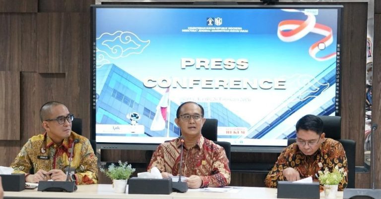 Dirjen AHU Kementerian Hukum dalam Konferensi Pers Kamis, 26 Februari 2026 menjelaskan bahwa dalam RUU Kewarganegaraan tata cara memperoleh dan kehilangan kewarganegaraan Indonesia akan diperketat.