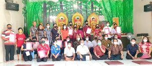 132 pasangan menerima akta perkawinan dalam Ngantenan Massal IKI di Wihara Dharma Mulia Kampoeng Simpak Bogor