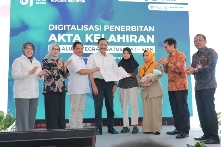 Akta Kelahiran Digital melalui integrasi SATUSEHAT dan SIAK.