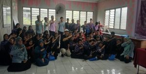 Tim Riset UPI Bandung melakukan Penelitian Kewarganegaraan Anak Migran Indonesia di Tawau, Sabah, Malaysia.