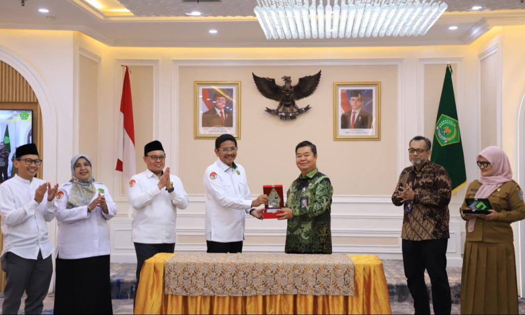 Kemenag-Kemendagri Perbaharui MoU Pemanfaatan Data Kependudukan termasuk IKD.