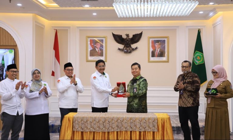 Kemenag-Kemendagri Perbaharui MoU Pemanfaatan Data Kependudukan termasuk IKD.