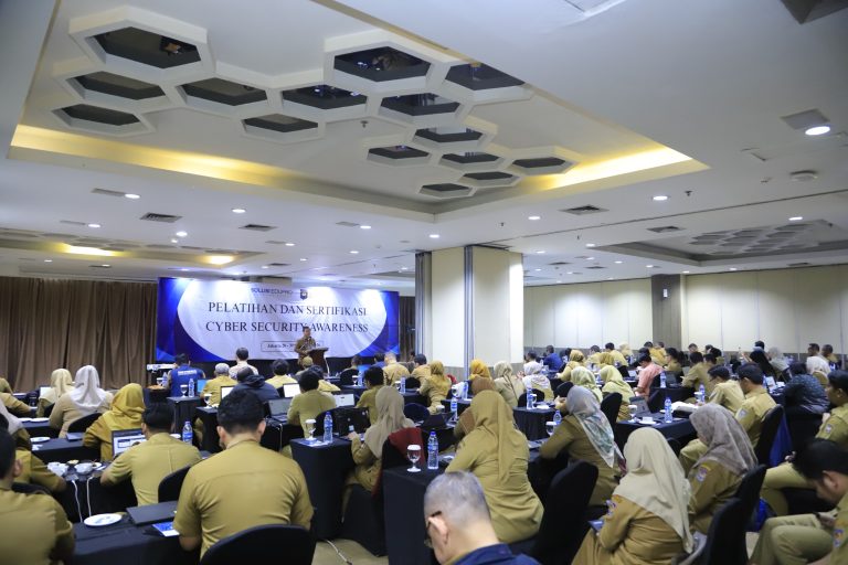 Perlindungan Data: Dukcapil adakan Pelatihan dan Sertifikasi Cyber Security Awareness.
